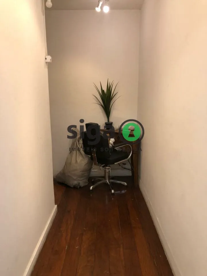 Imagem Loja em piso inferior, com 70m², 3 x 23m para locação no Brooklin