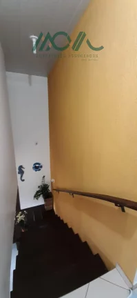 Imagem Espaçoso sobrado disponível para locação mensal, apenas 250 metros da praia!