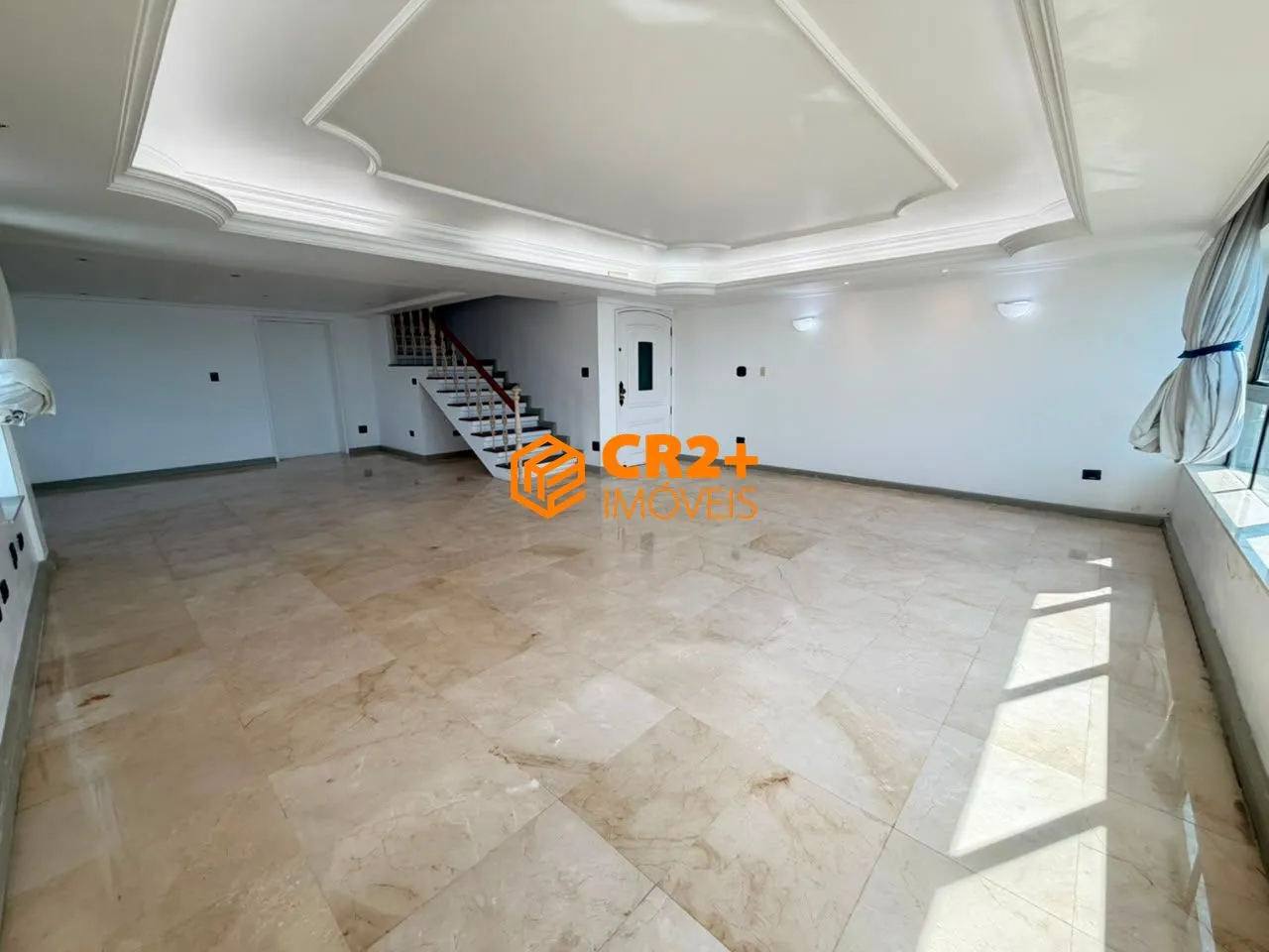 Imagem Vendo excelente cobertura em candeias, com 5 quartos, 3 vagas de garagem, condom