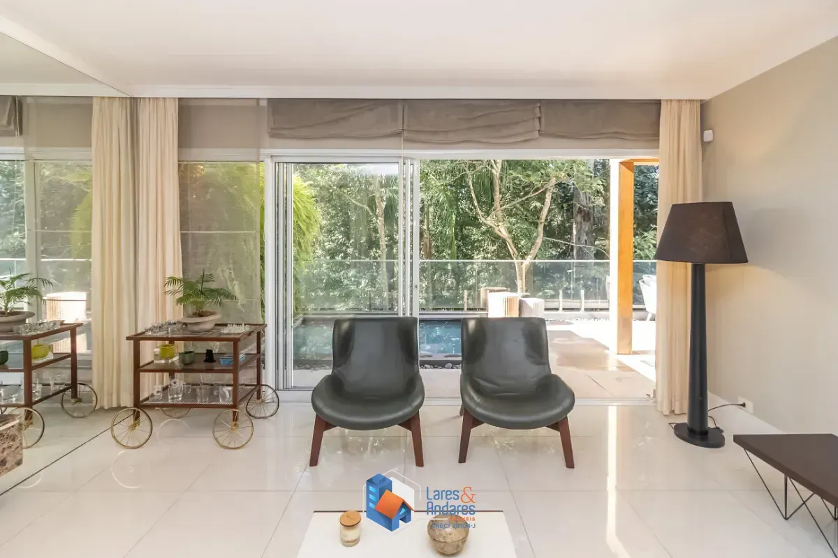 Imagem Casa no condomínio Condomínio Reserva Nova Cantareira para venda com 4 quartos, sendo 4 suítes, 313m²