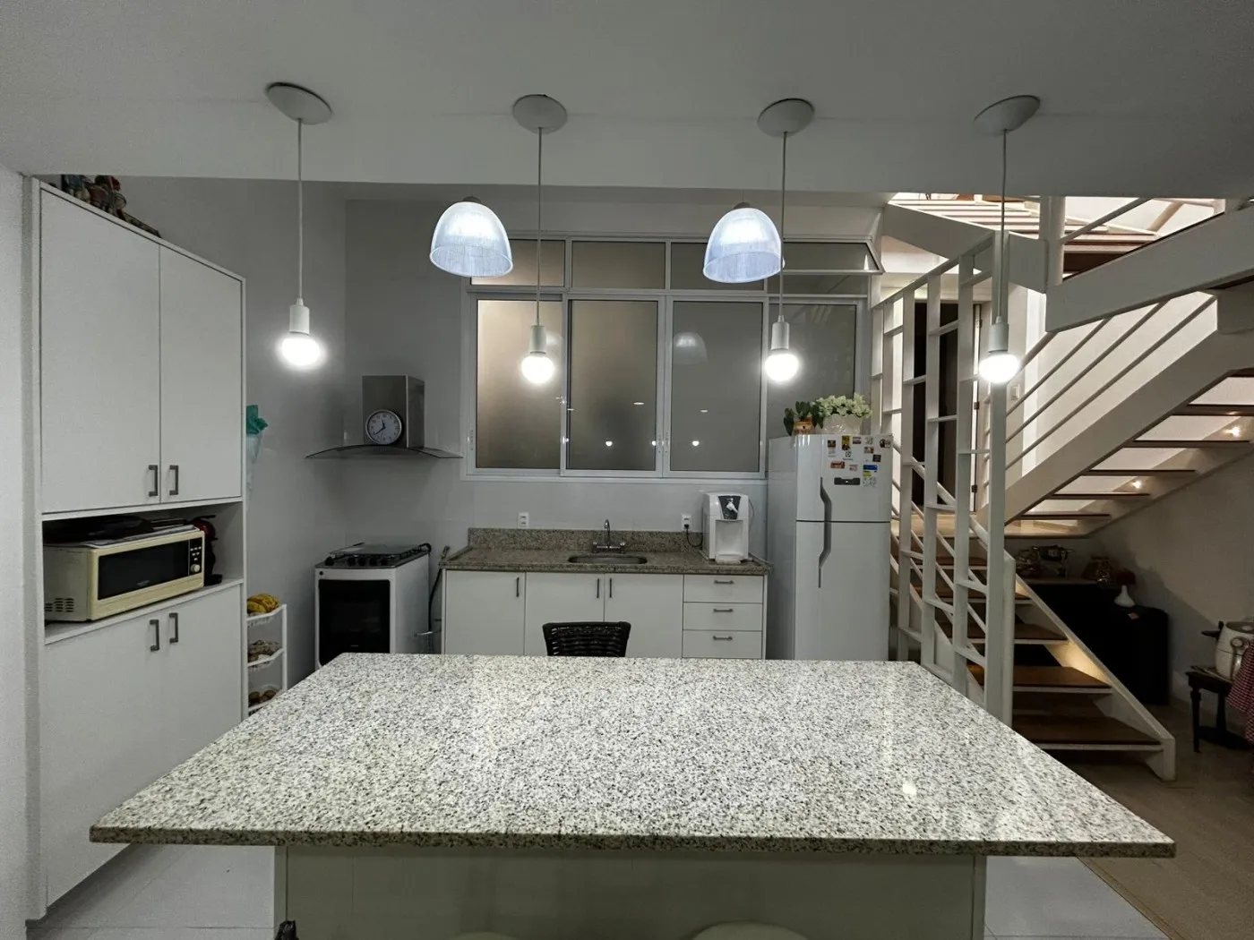 Imagem Apartamento para Venda em Petrópolis / RJ no bairro Nogueira