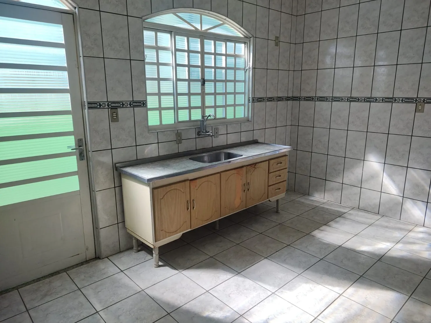 Imagem Casa à venda e locação 3 Quartos, 1 Suite, 2 Vagas, 150M², Vila Santos, Caçapava - SP