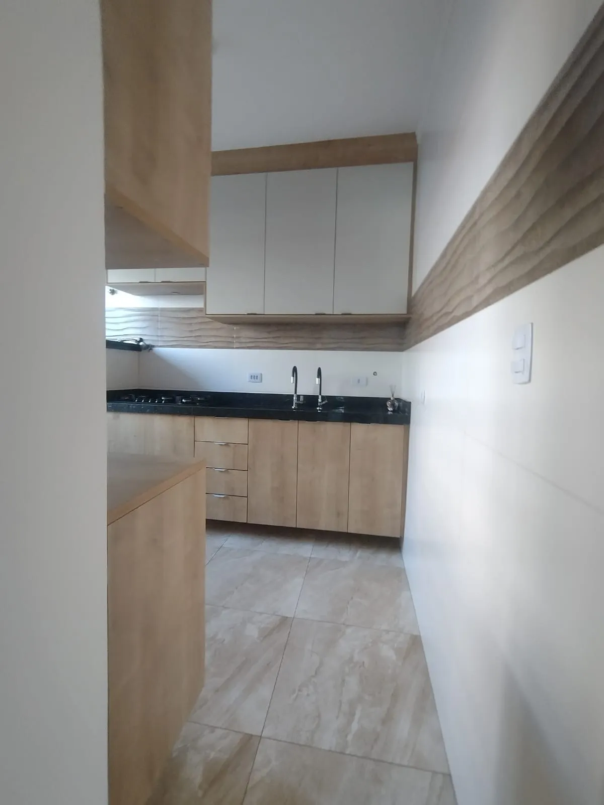 Imagem Fantástica casa em condomínio na Guilhermina - Praia Grande