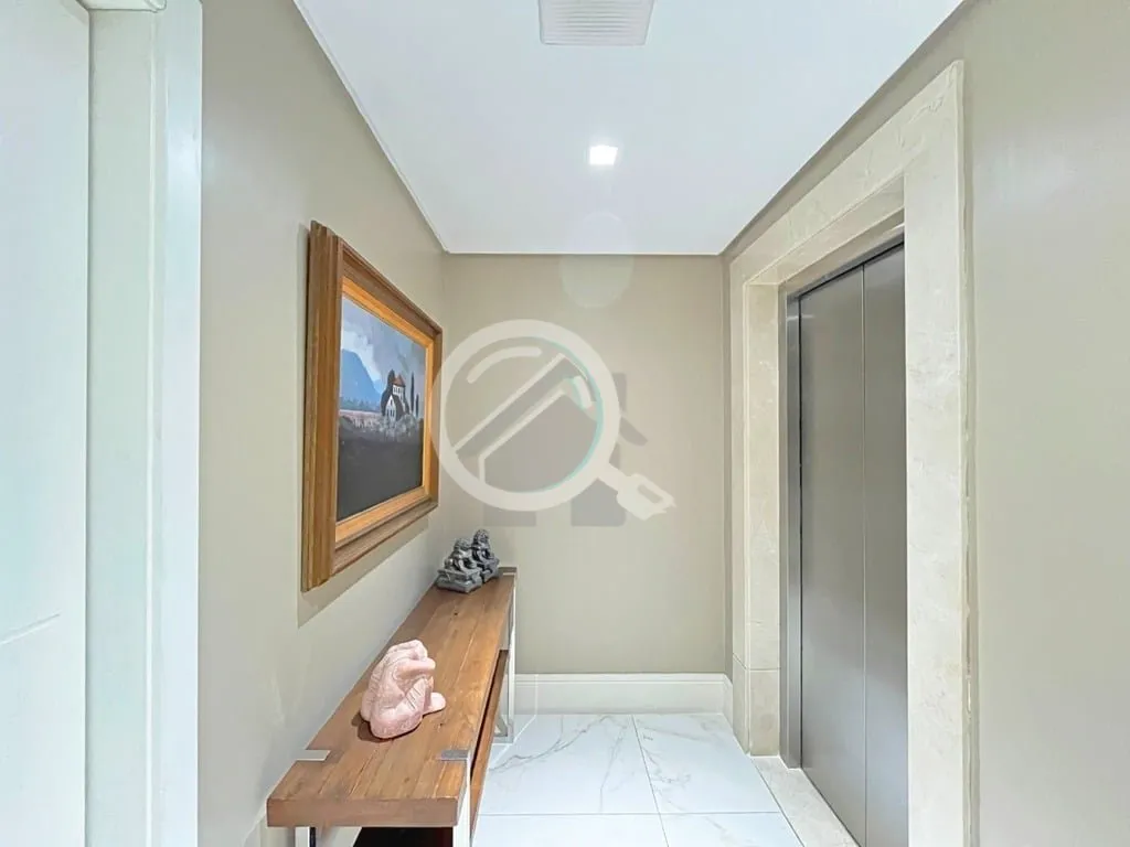 Imagem Apartamento de 170 m², mobiliado e decorado, 3 suítes e 3 vagas no bairro Petrópolis. Imóvel pos...