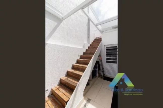 Imagem Sobrado com 3 Quartos e 3 banheiros à Venda, 196 m² por R$ 2.180.000