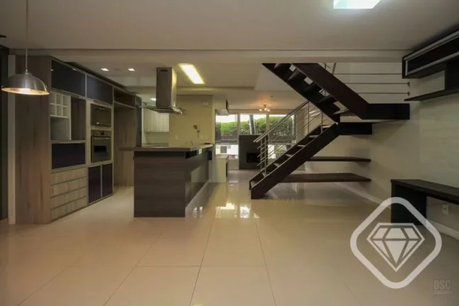 Imagem Casa em condomínio fechado com o maior pátio!

Você vai se surpreender com essa casa em condomín...