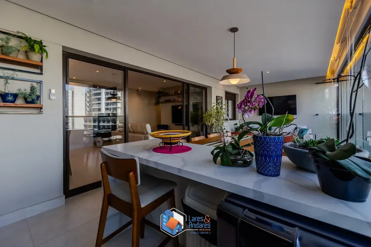 Imagem Apartamento para venda em Aclimação com 4 quartos, sendo 3 suítes, 159m²