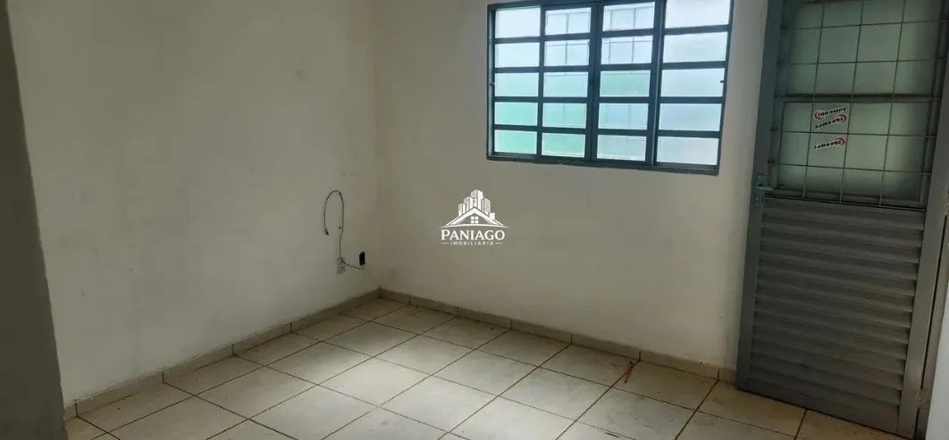 Imagem CASA COM 3/4 SANTA TEREZINHA