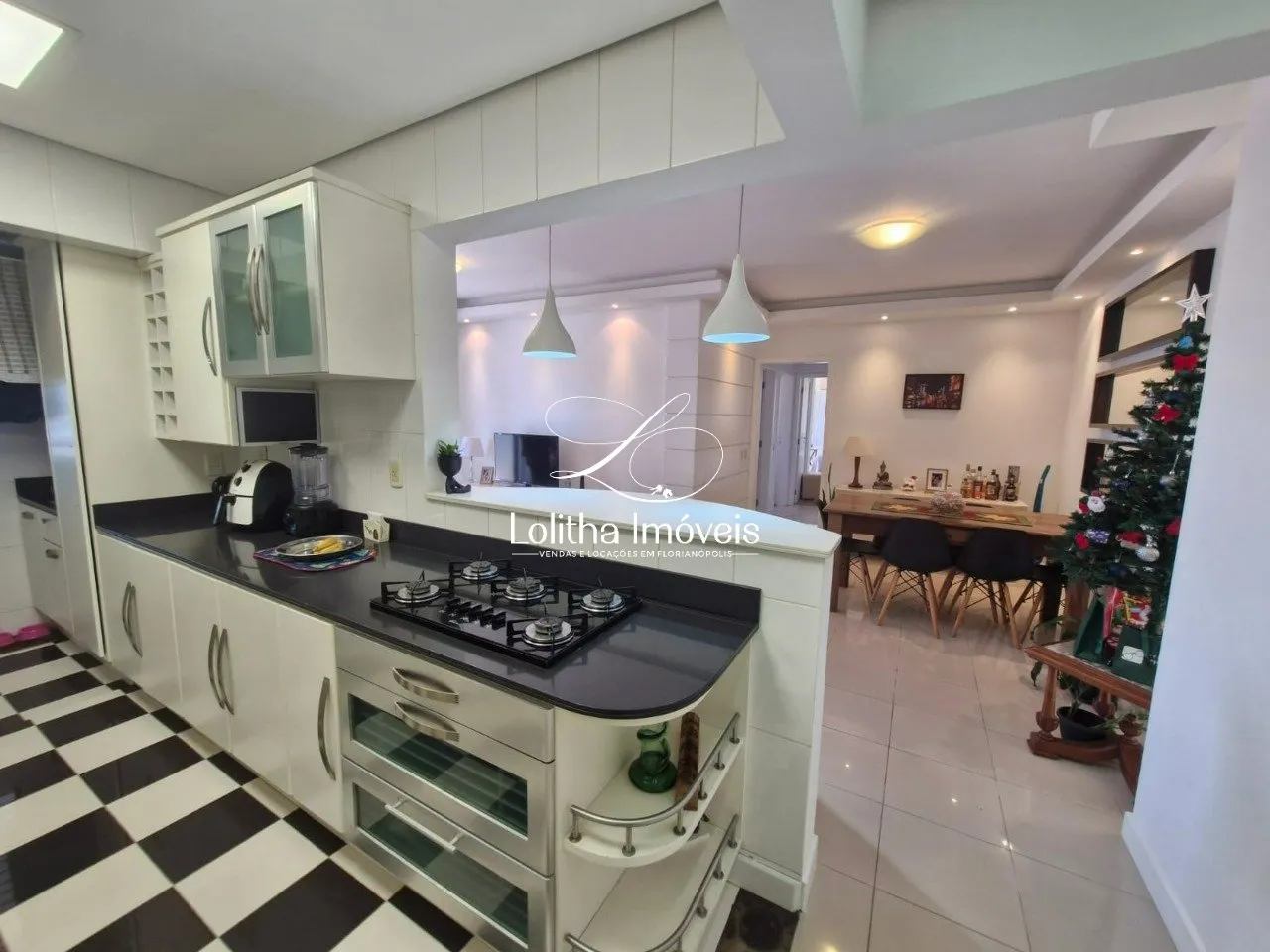 Imagem APARTAMENTO À VENDA NO ESTREITO, 3 QUARTOS SENDO 1 SUÍTE E 2 VAGAS DE GARAGEM - FLORIANÓPOLIS/SC