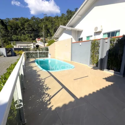 Imagem Casa com Piscina | Vila Nova | 2 quartos (1 suíte com closet) | 100m²
