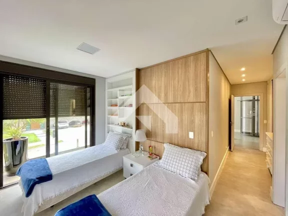 Imagem Casa de Condomínio em Granja Viana - Carapicuíba