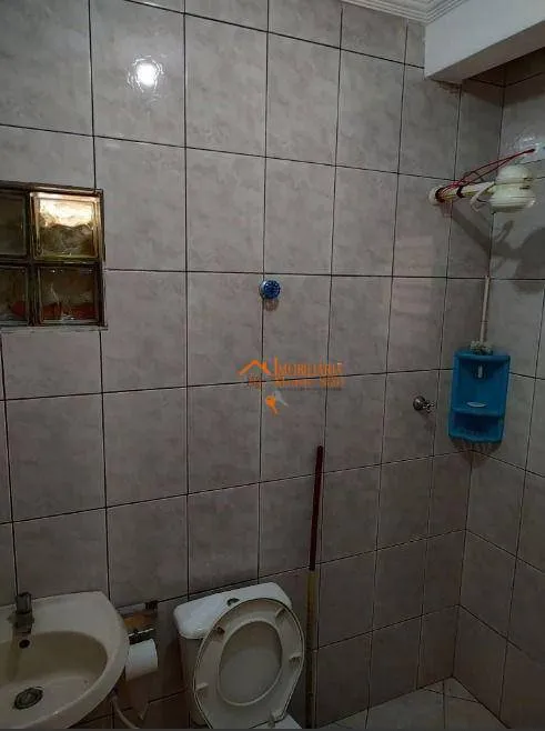 Imagem Sobrado com 9 dormitórios à venda, 220 m² por R$ 1.325.000,00 - Cidade Soinco - Guarulhos/SP