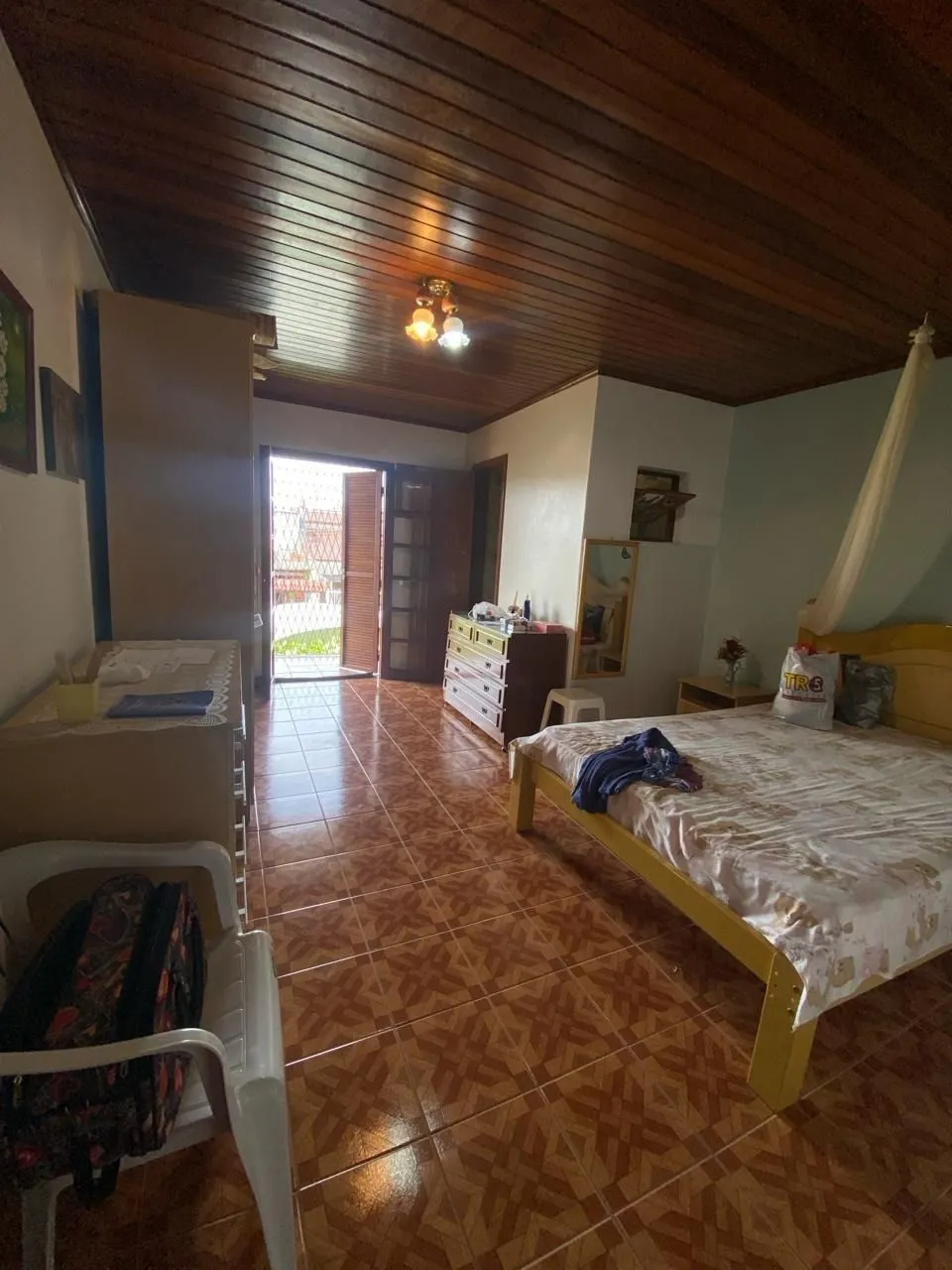 Imagem Ótima casa de dois pavimentos localizada no Bairro Restinga