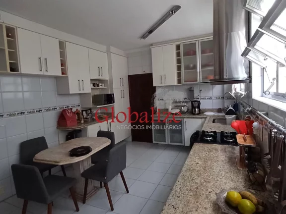 Imagem Apartamento à venda com 237m², 3 suítes, 2 vagas, portaria 24h, elevador por R$875.000,00 no Gonzaga em Santos