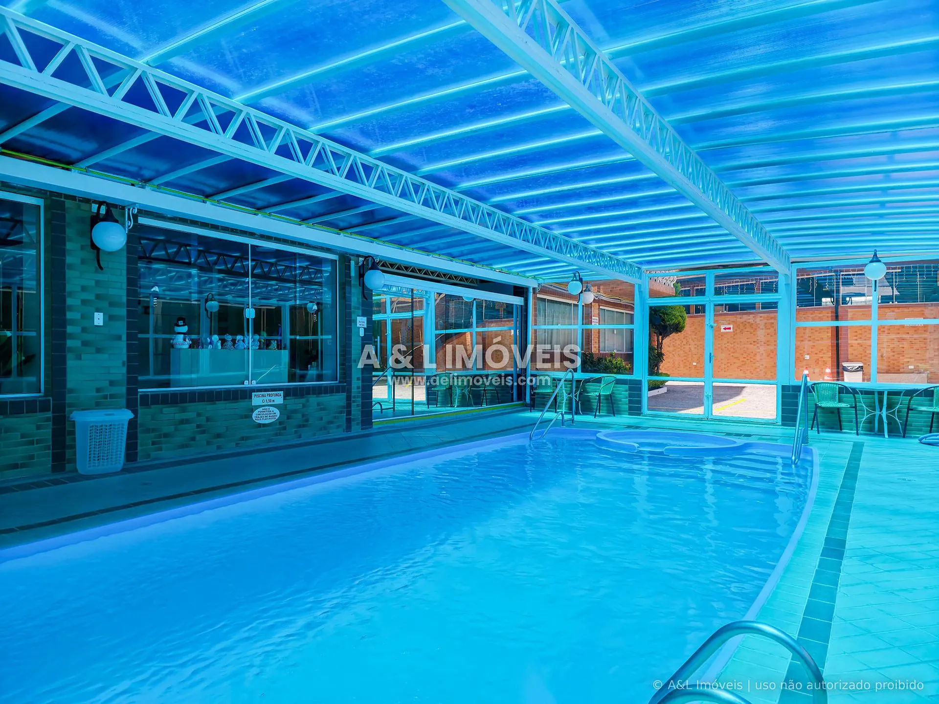 Imagem Hotel à venda em Campos do Jordão: 54 UHs e piscina aquecida no Capivari