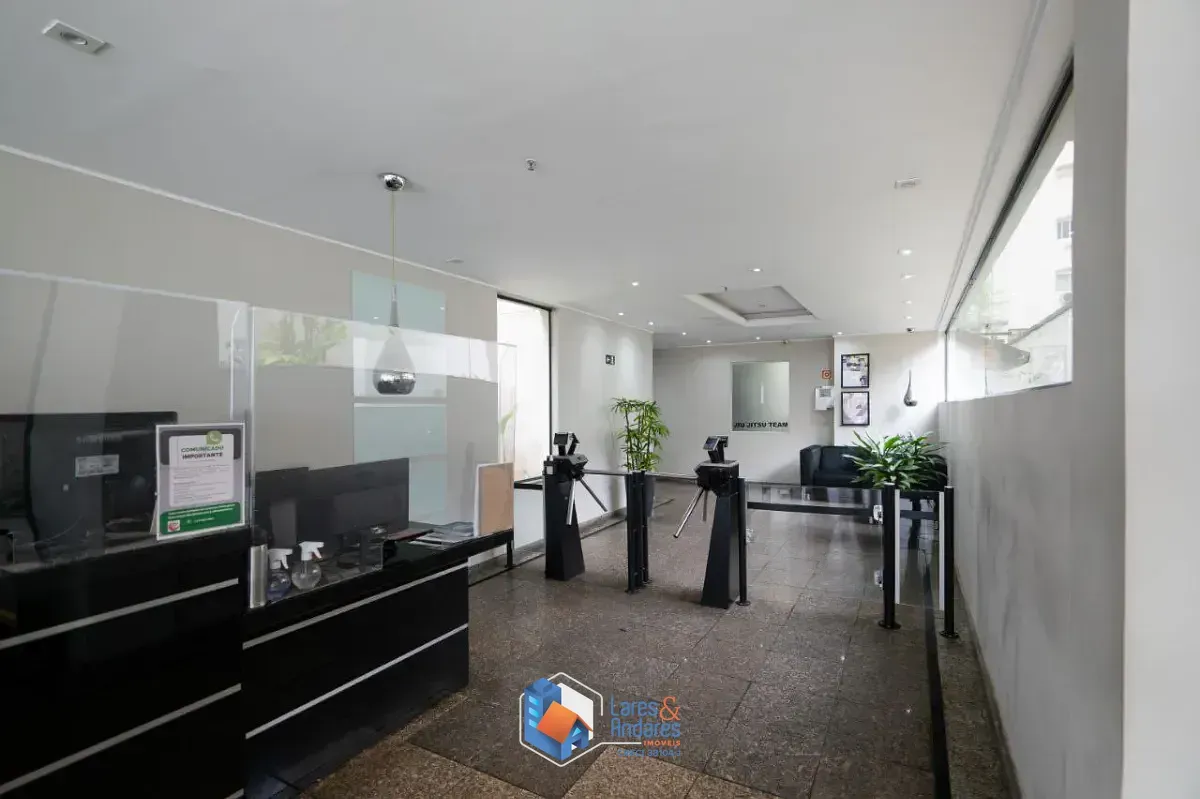 Imagem Conjunto comercial para venda em Cerqueira César, 88m²