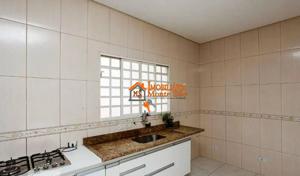 Imagem Sobrado com 3 dormitórios para alugar, 300 m² por R$ 6.272,00/mês - Macedo - Guarulhos/SP