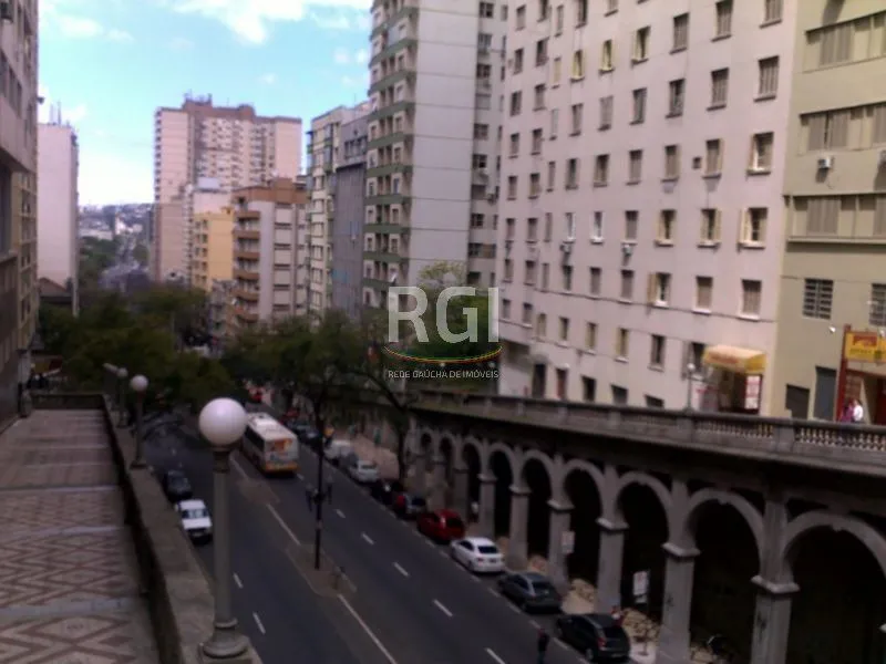 Imagem Terreno para Venda - 200m², 0 dormitórios, Centro
