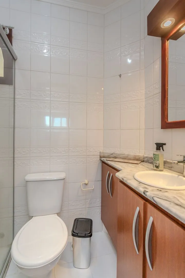Imagem Casa em Condomínio bairro Tristeza de 3 dormitórios e 3 vagas