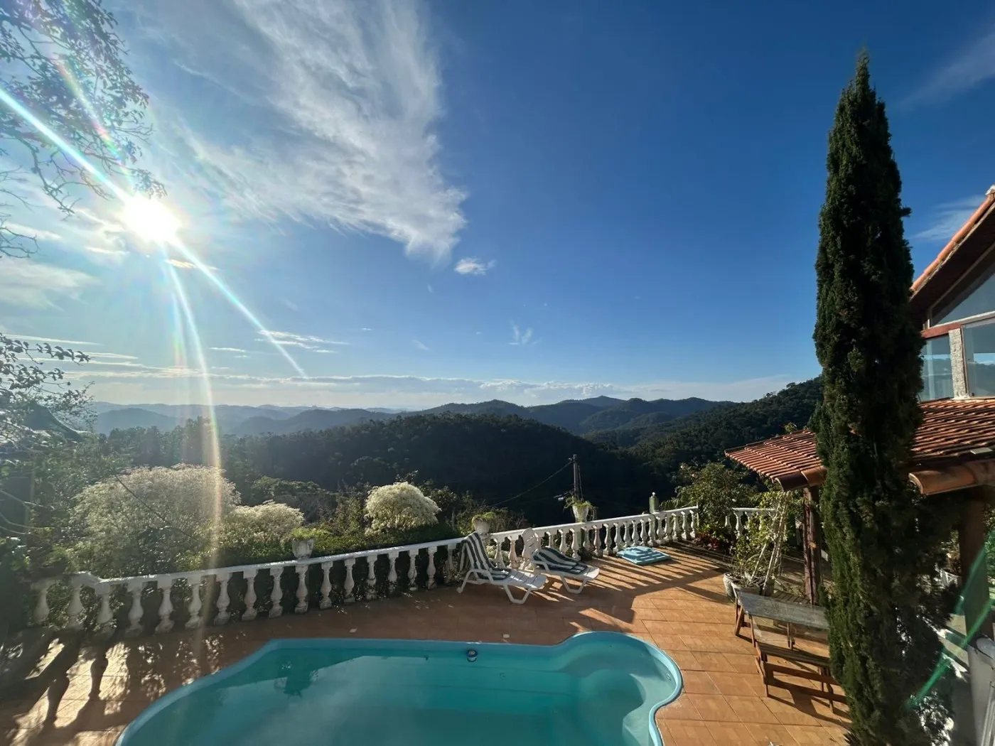 Imagem Casa em Condomínio para Venda em Petrópolis / RJ no bairro Pedro do Rio