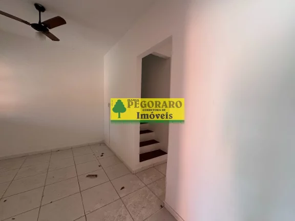 Imagem Sobrado à venda na Praia do Porto Novo em Caraguatatuba-SP: 2 quartos, 1 sala, 2 banheiros, 1 vaga de garagem, 95,00 m².