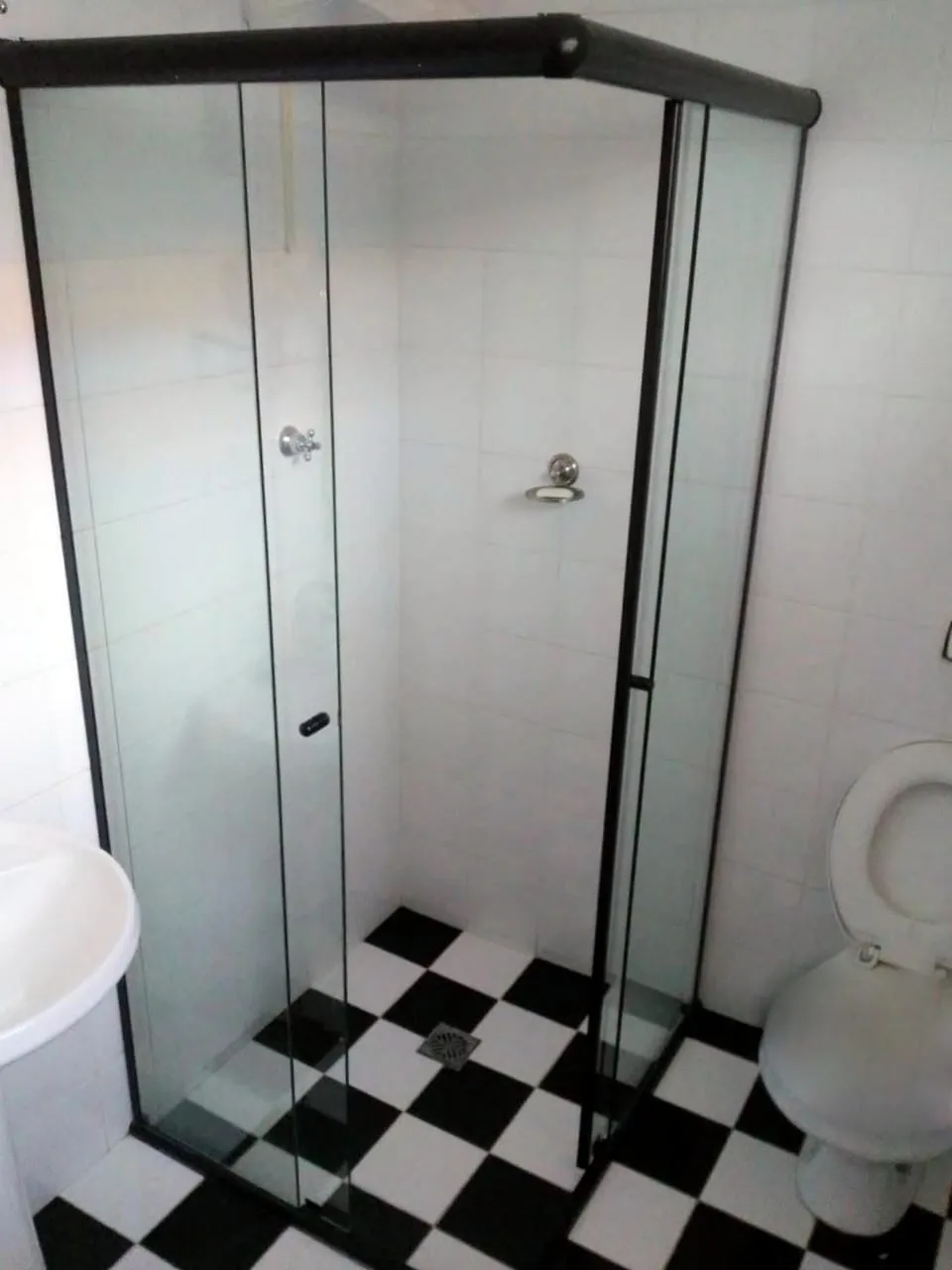 Imagem Casa à venda, em terreno de 550,00 M2, jardins, piscina, sol da tarde, rua tranquila. ambientes espaçosos.