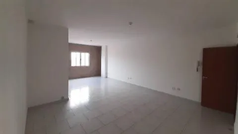 Imagem LOCAÇÃO DE SALAS COMERCIAIS NO GOPOÚVA, EM GUARULHOS/SP, 46m² com salão amplo, muita luz natural, 02 toaletes e unidades disponíveis. CONSULTE-NOS.