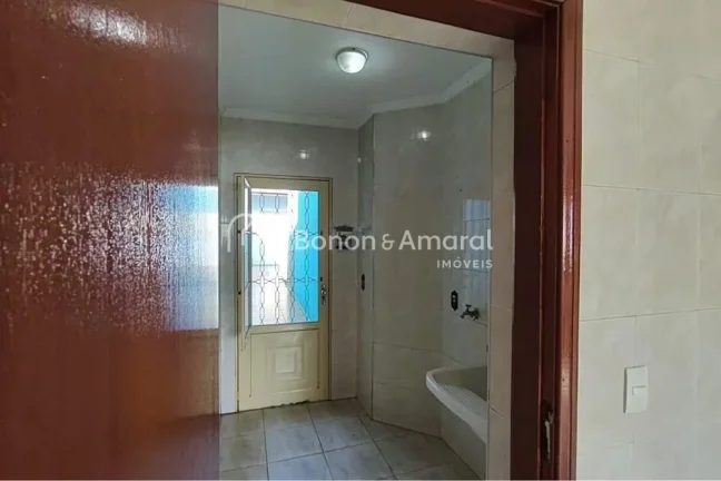 Imagem Linda casa para locação em Paulínia! Situada no charmoso bairro Jardim Fortaleza, esta residênci...