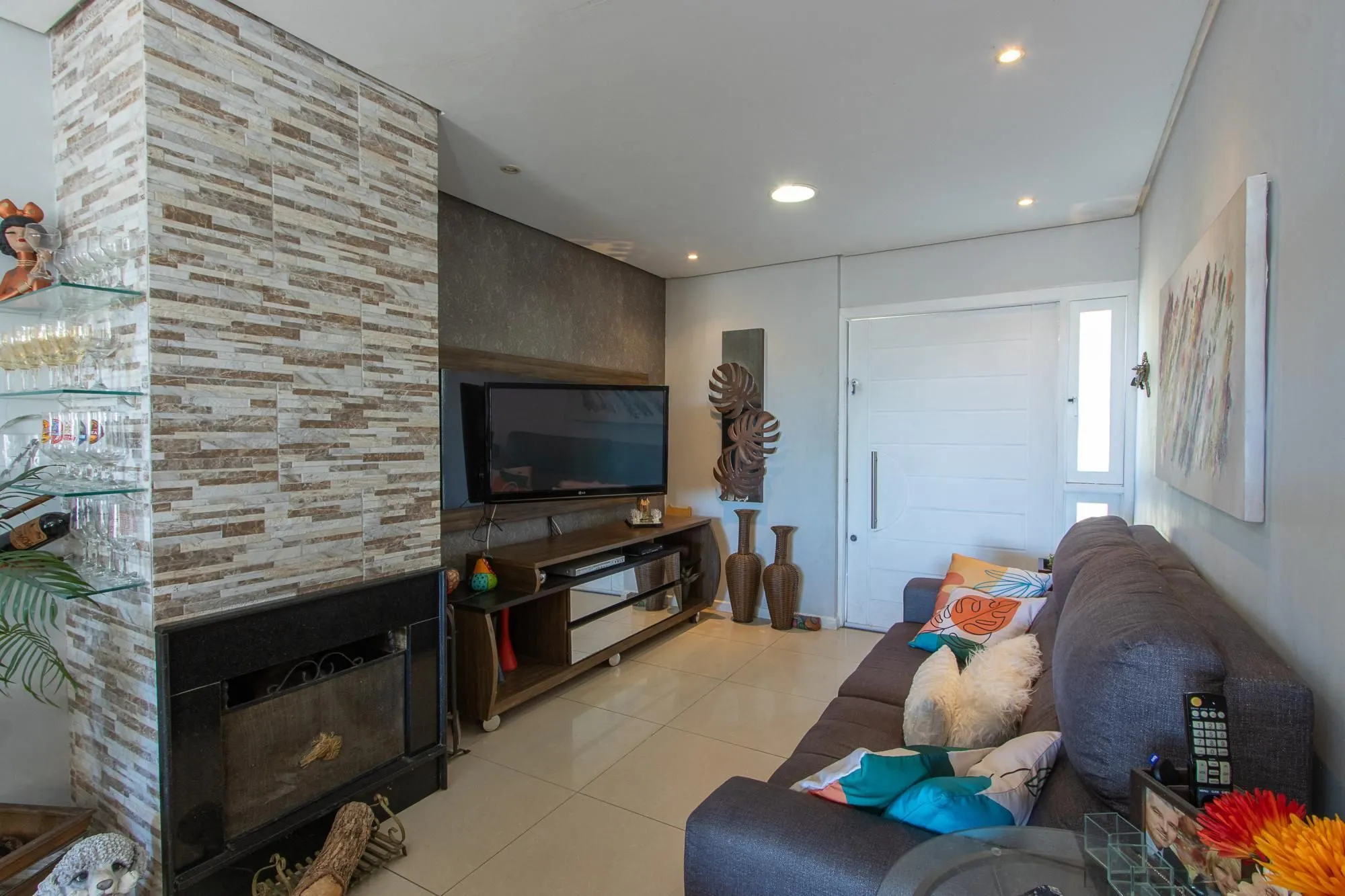 Imagem Casa com 3 dormitórios, suíte com closet e piscina no Condomínio Cinque Terre