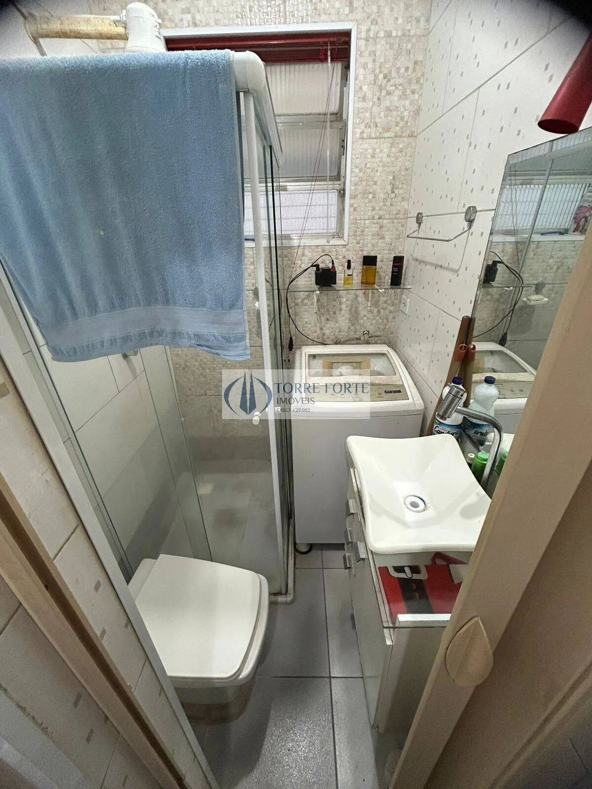 Imagem Apartamento todo reformado com ar condicionado, 60 metros da Praia