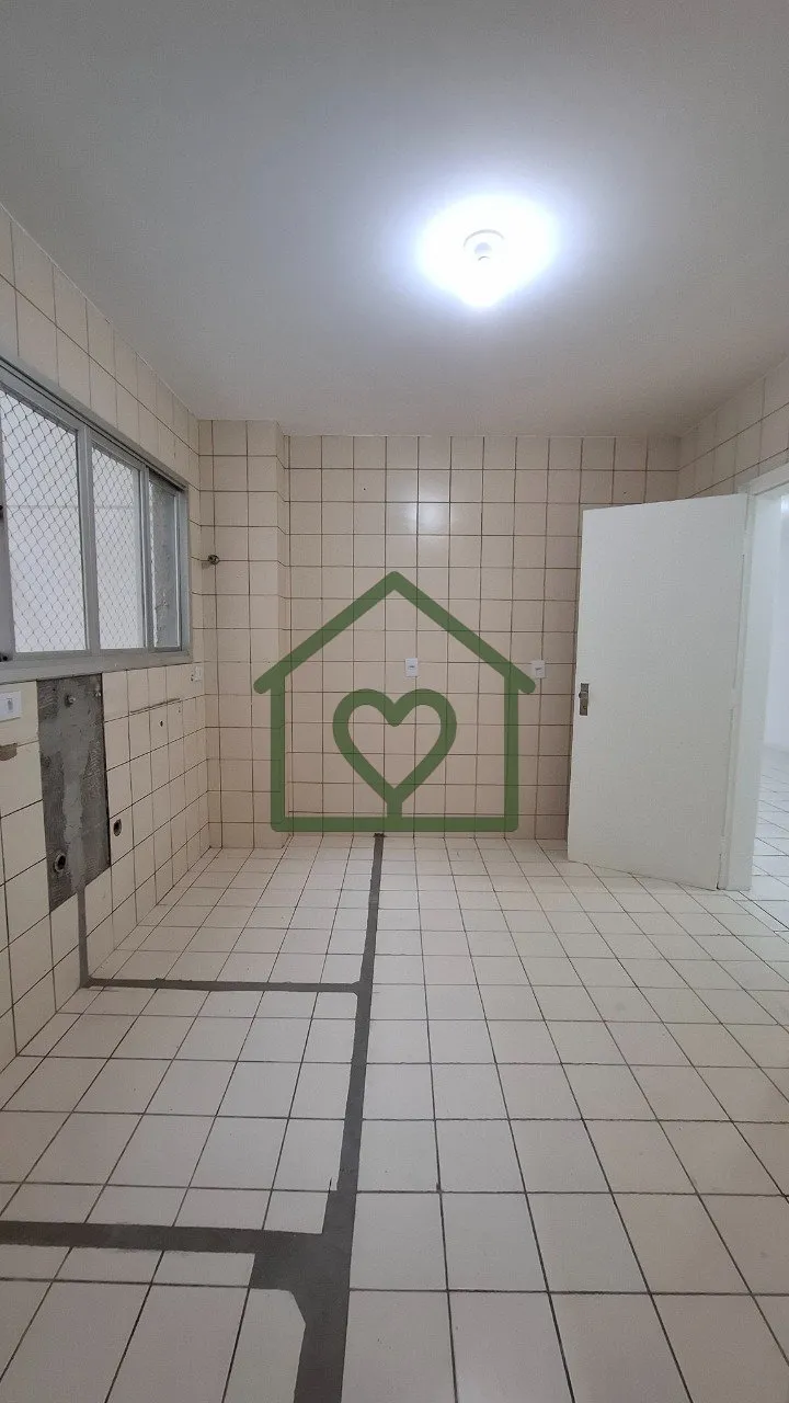 Imagem O mais barato do Condomínio! Oportunidade! Apartamento 3 dormitórios no centro de Florianópolis, ...