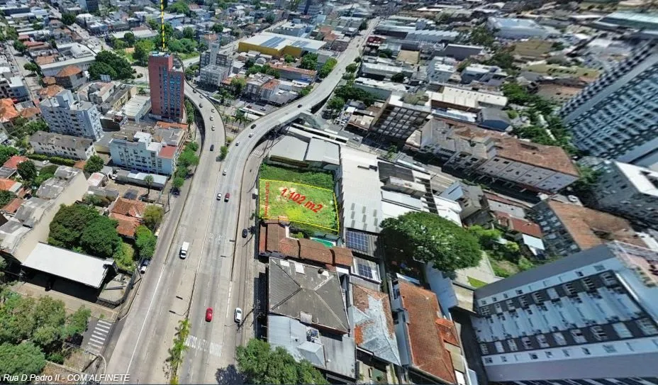 Imagem 4 Terrenos residencial ou comercial, com tapume na frente, desinpedido sem muros intermediários total de 1.126,81 m²