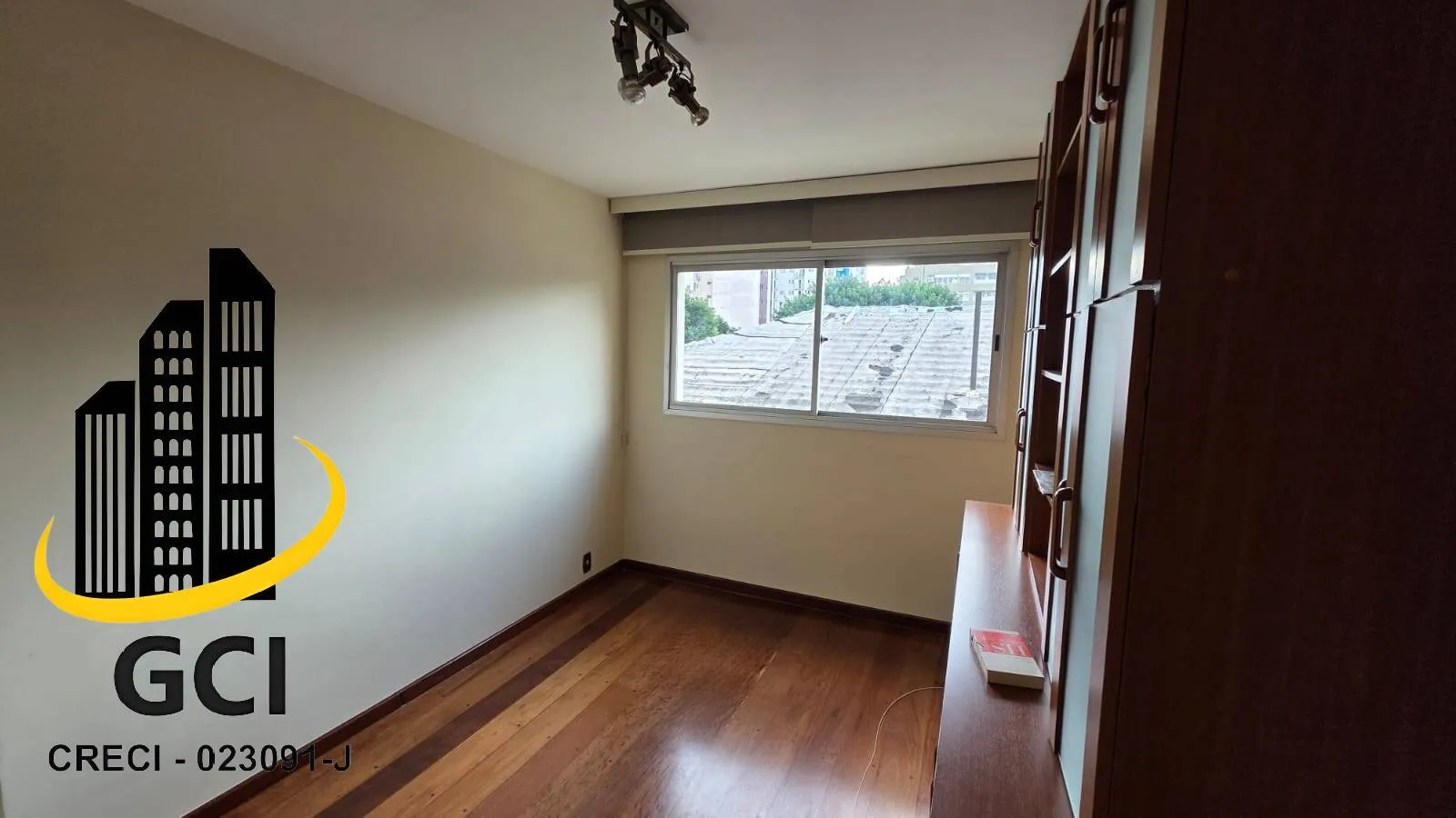 Imagem 2 dormitórios com vaga em localização estratégica na Barra Funda.