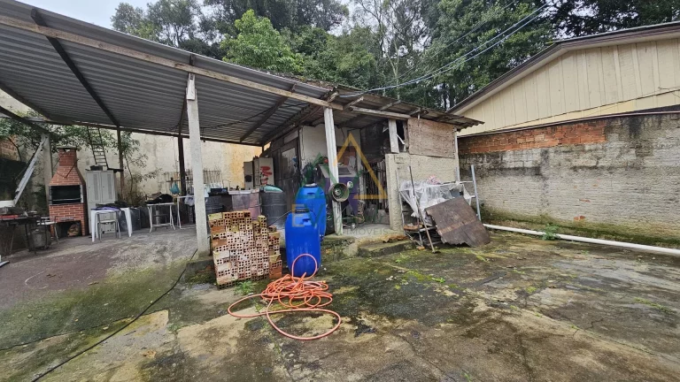 Imagem Terreno com casa no Pilarzinho
