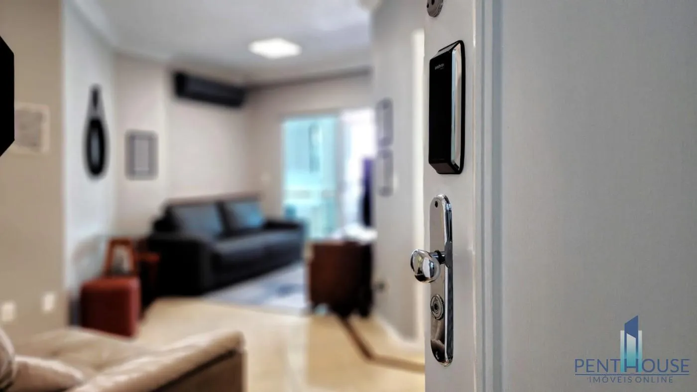Imagem Apartamento Quadra Mar para Venda em Balneário Camboriú, CENTRO, 2 dormitórios, 1 suíte, 2 banheiros, 2 vagas