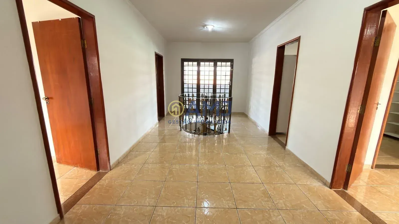 Imagem SOBRADO AMPLO À VENDA | VILA LUCY - GOIÂNIA