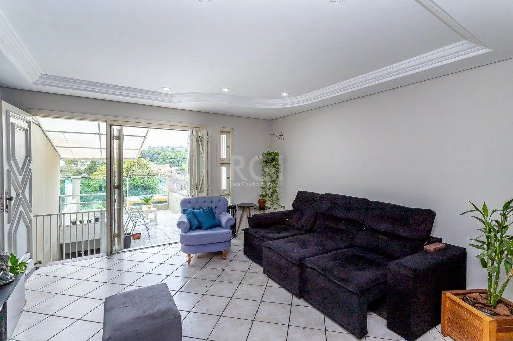 Imagem Sobrado para Venda - 171.64m², 3 dormitórios, sendo 1 suites, 2 vagas - Jardim Itu