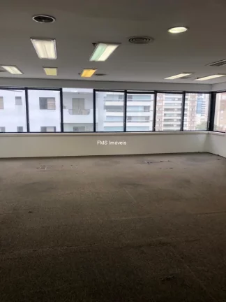 Imagem Conjunto comercial com 125m2 no Itaim Bibi para locação.