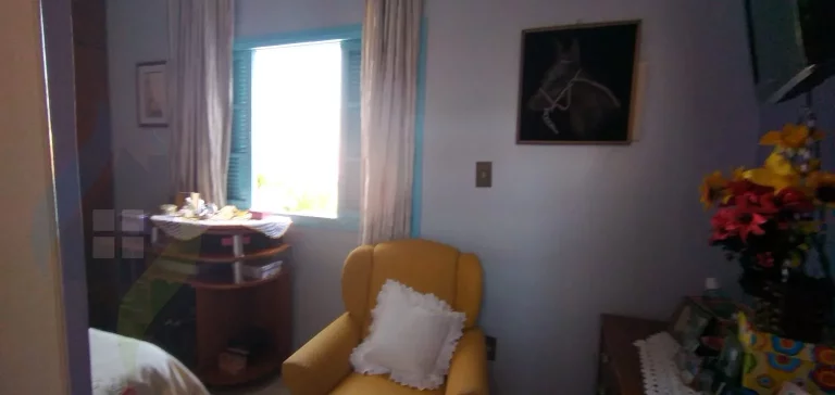 Imagem Casa de 2 dormitórios sendo 1 suíte, 3 banheiros, 2 vagas, com 131m² em Taboão, São Bernardo do Campo