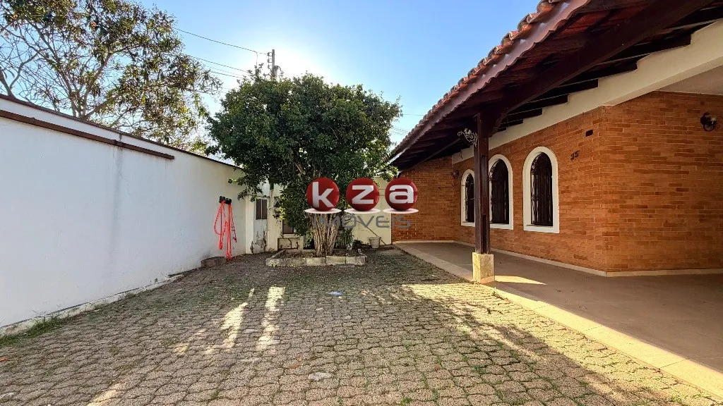 Imagem Imperdível casa à venda em Valinhos-SP, Jardim Paulista: 3 quartos, 1 suíte, 1 sala, 2 banheiros, 2 vagas, 200m².