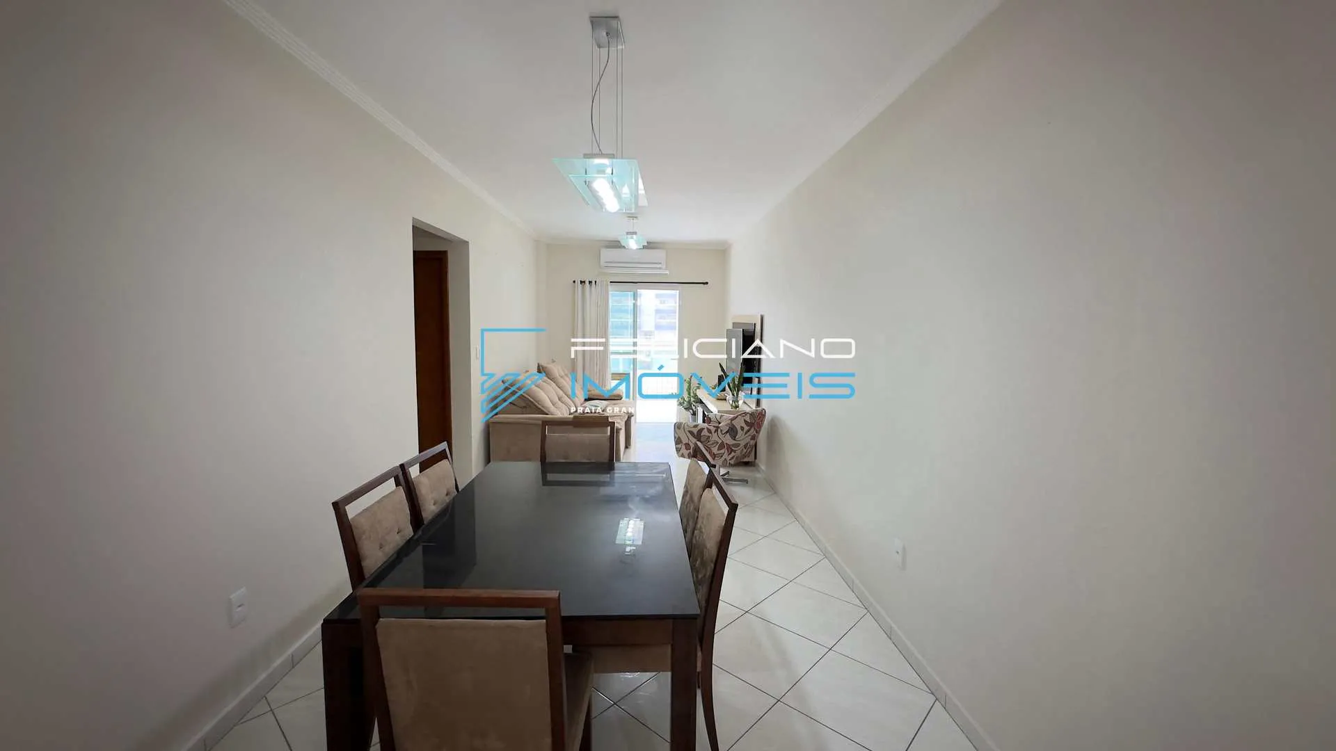 Foto do imóvel Apartamento na Ocian com 2 dormitórios e área de lazer. em Rua Líbero Badaró