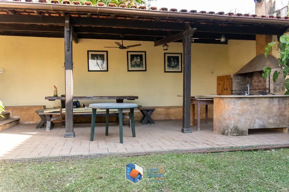Imagem Sobrado para venda em Jardim Riviera com 5 quartos, sendo 1 suíte, 255m²