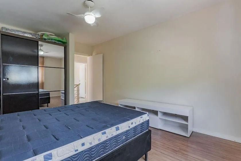 Imagem Casa térrea com 3 dormitórios, espaço gourmet e 3 vagas.