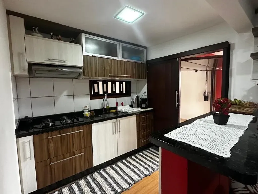 Imagem Casa com 3 Quartos à Venda, 193 m² em Bom Retiro - Joinville