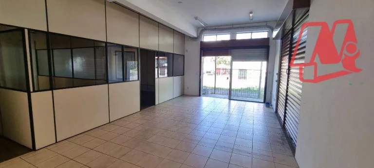 Imagem Na Cavalhada, loja de 90m².