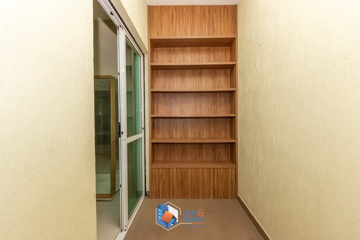 Imagem Casa no condomínio Villa Colibri para venda com 4 quartos, sendo 1 suíte, 128m²