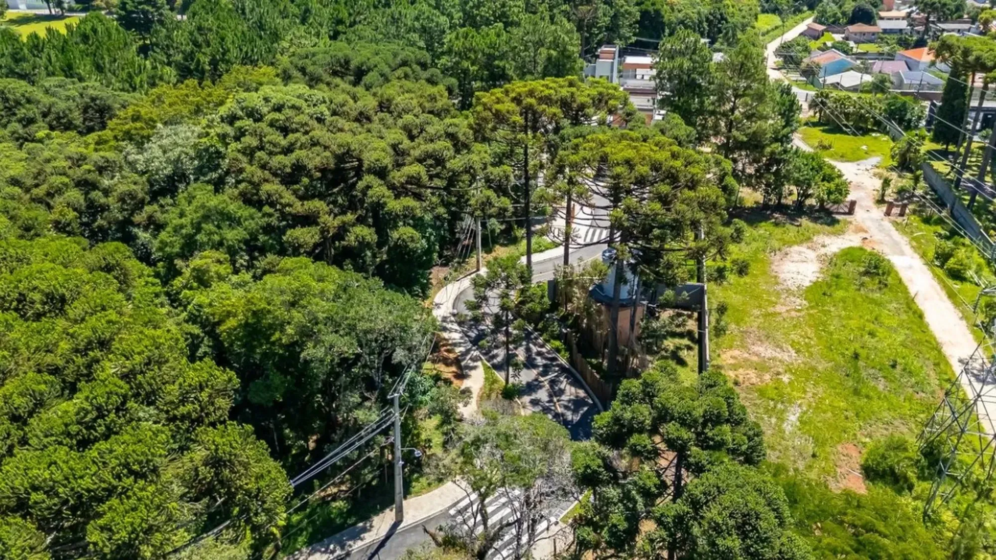 Imagem Casa de Condomínio com 3 Quartos à Venda, 134 m² em Santa Cândida - Curitiba