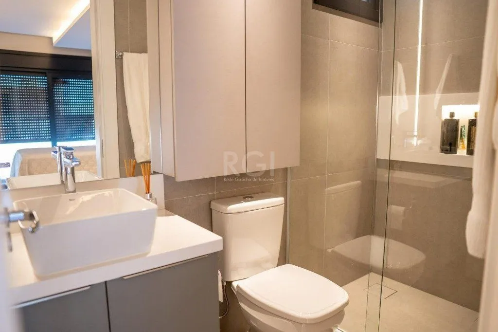 Imagem Apartamento para Venda - 81.57m², 2 dormitórios, sendo 1 suites, 2 vagas - Centro