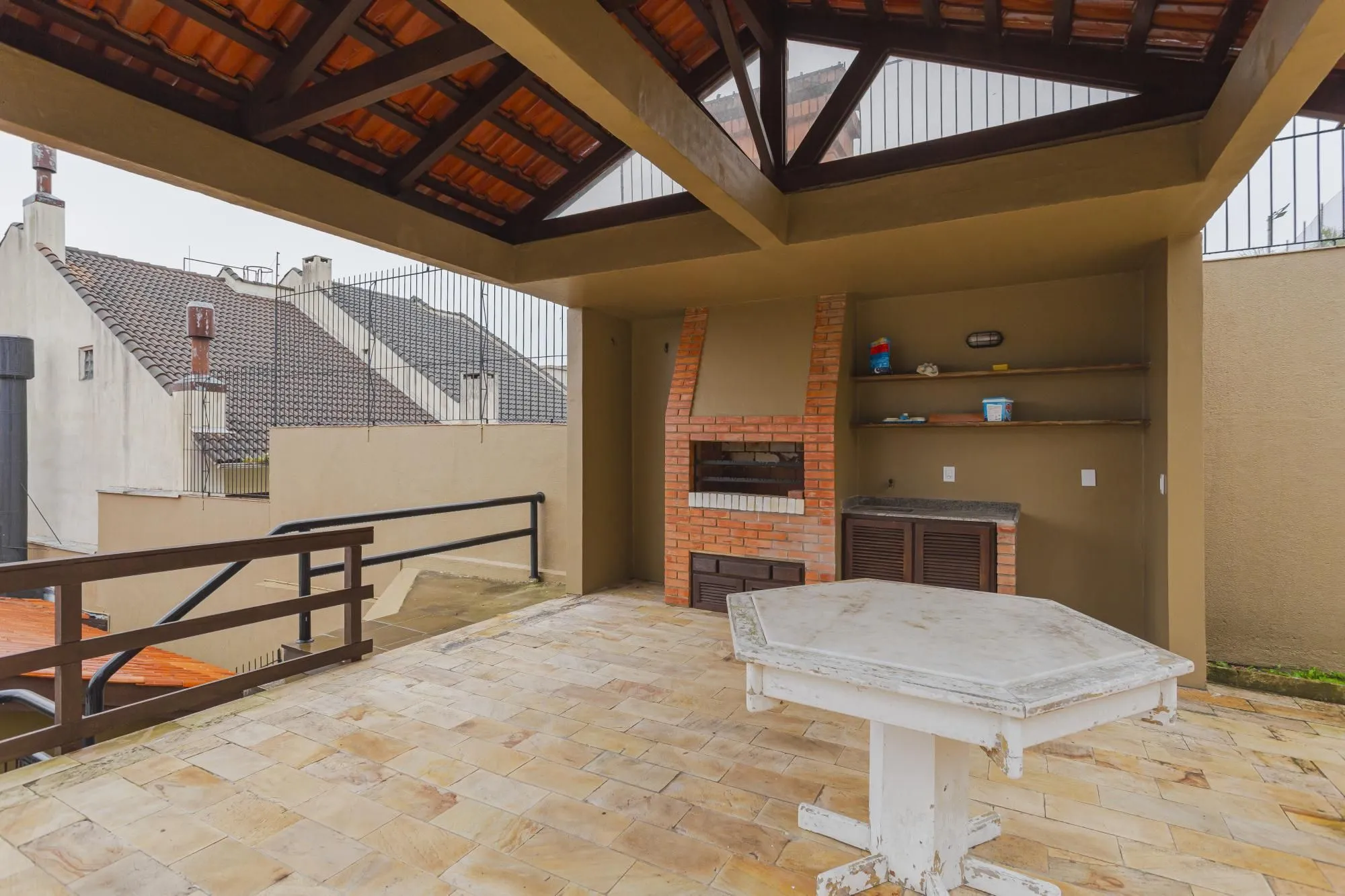 Imagem Casa semi-mobiliada na Vila Assunção com vista deslumbrante para o Guaíba e Veleiros do Sul