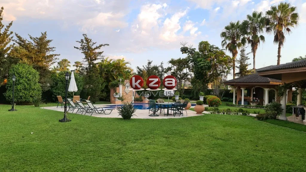 Imagem Luxuosa mansão em condomínio à venda em Guarujá-SP, Jardim Acapulco: 5 quartos, 5 suítes, 3 salas, 7 banheiros, 6 vagas, 676m².